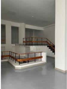 Louer Local commercial 850 m2 Lisboa