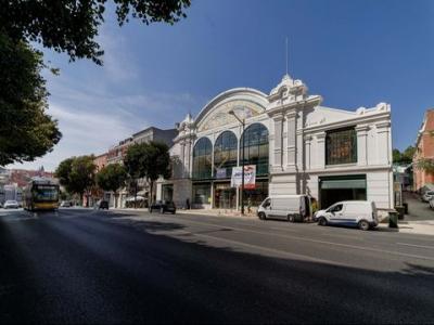 Louer Local commercial 395 m2 Lisboa