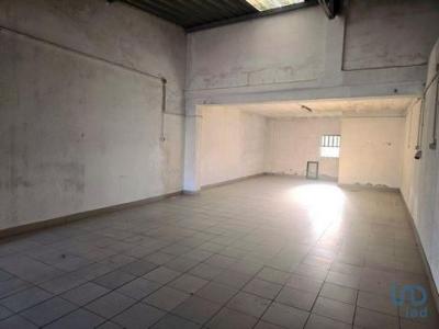 Louer Local commercial 140 m2 Caldas-da-rainha