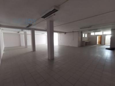 Louer Local industriel 380 m2 Arcozelo