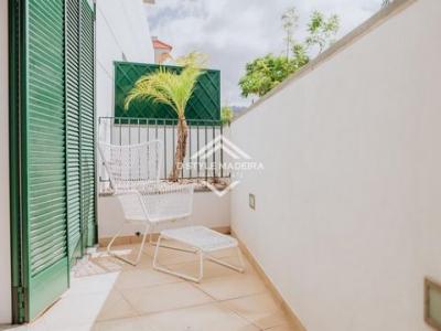 Louer Appartement 95 m2 Funchal