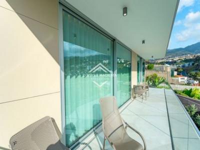 Louer Appartement 153 m2 Funchal