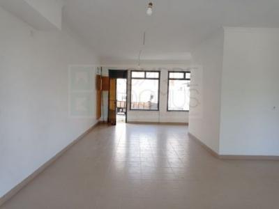 Louer Local commercial 82 m2 Amadora