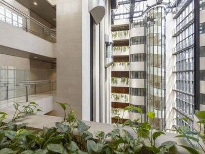 Louer Local commercial 143 m2 Lisboa