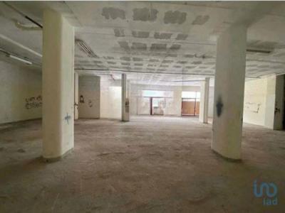 Louer Local commercial 1467 m2 Barcarena