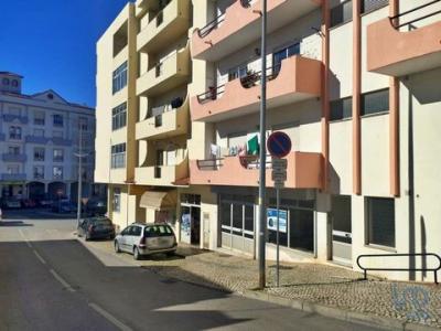 Acheter Local commercial 142 m2 Cadaval