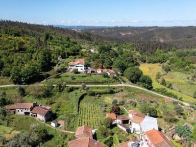 Acheter Maison 572 m2 Oliveira-do-hospital