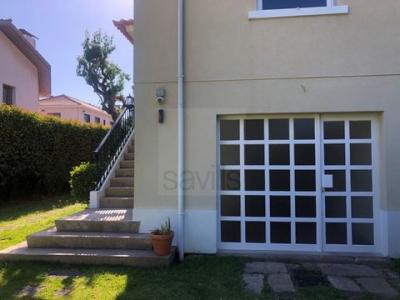 Louer Maison 318 m2 Porto