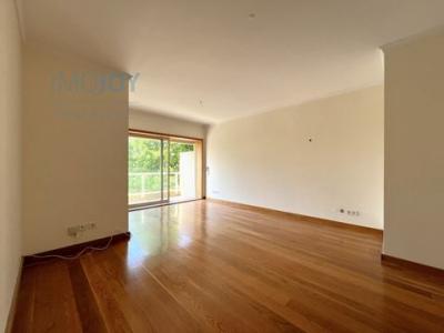 Louer Appartement 75 m2 Porto