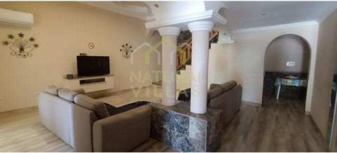 Louer Maison 200 m2 Faro