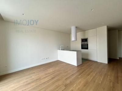 Louer Appartement 63 m2 Porto