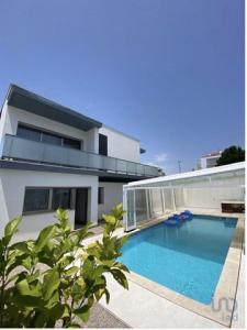 Annonce Location 12 pices Maison Nazare