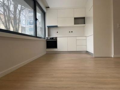 Louer Appartement 80 m2 Porto