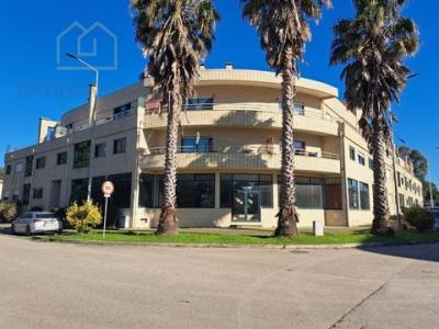 Annonce Vente Local commercial Vila-nova-de-gaia