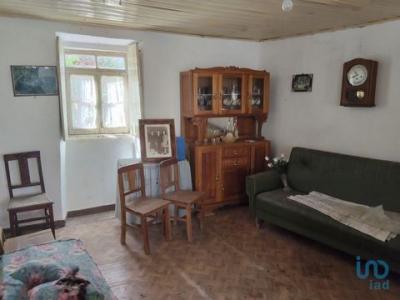 Acheter Maison 98 m2 Castanheira-de-pera