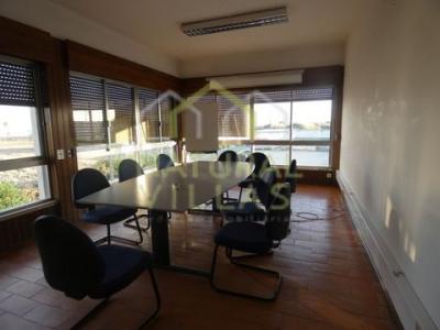 Louer Local commercial 10 m2 Faro