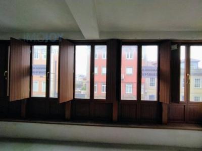 Louer Local commercial 85 m2 Porto