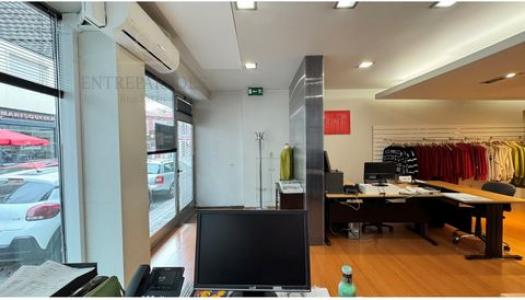 Acheter Local commercial 120 m2 Porto