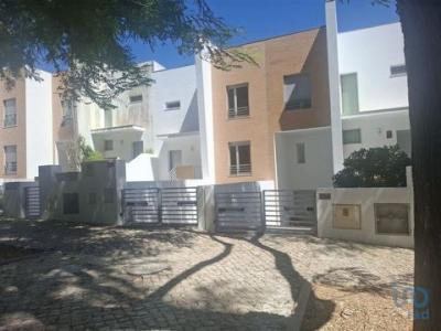 Louer Maison 145 m2 Carnaxide
