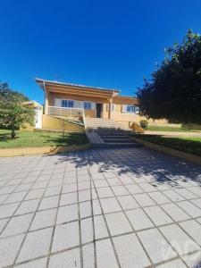 Annonce Vente 4 pices Maison Aguiar-de-sousa