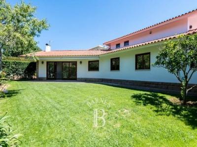 Louer Maison 308 m2 Aldeia-de-juzo