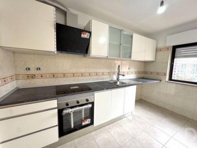 Annonce Vente 4 pices Appartement Algueirao