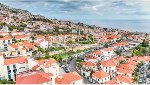 Acheter Appartement 109 m2 Funchal