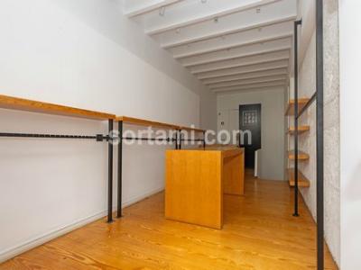 Louer Local commercial 92 m2 Porto