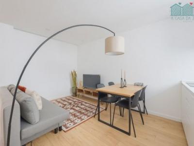 Louer Appartement 92 m2 Aveiro
