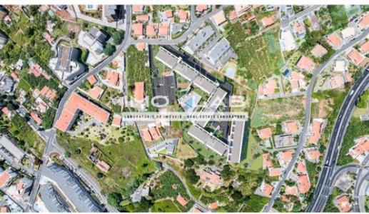 Acheter Appartement 88 m2 Funchal