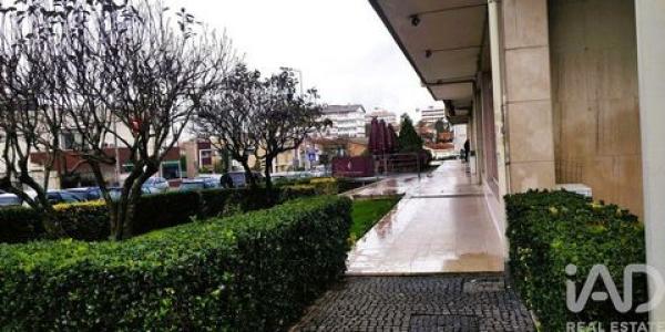 Acheter Local commercial 118 m2 Maia