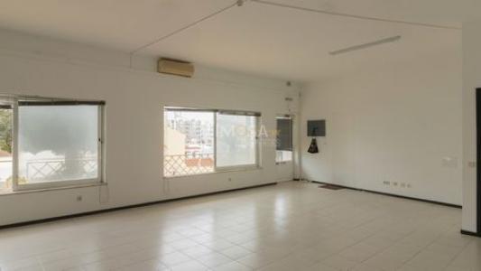 Acheter Local commercial 52 m2 Lagos