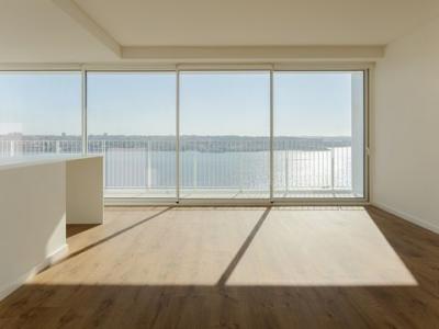 Acheter Appartement 128 m2 Seixal