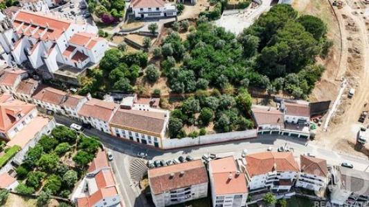 Acheter Maison 556 m2 Abrantes