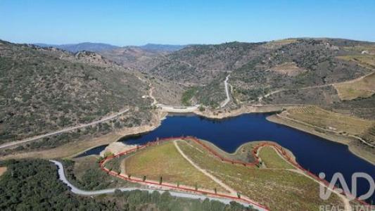 Acheter Maison 32767 m2 Vila-nova-de-foz-coa