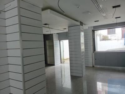 Louer Local commercial 211 m2 Porto