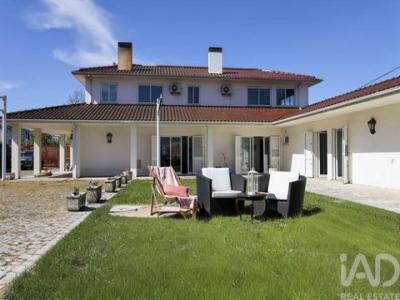 Acheter Maison 654 m2 Lousa
