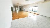Louer Local commercial 190 m2 FARO