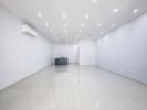Vente Local commercial LOULE 8100