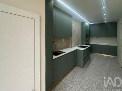 Louer Appartement 118 m2 Setubal