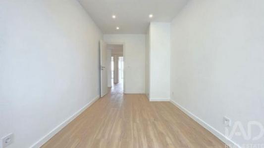 Acheter Appartement 75 m2 Loures