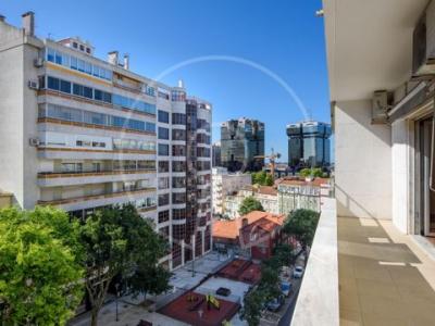 Louer Appartement 122 m2 Lisboa
