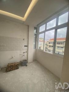 Acheter Appartement 74 m2 Seixal