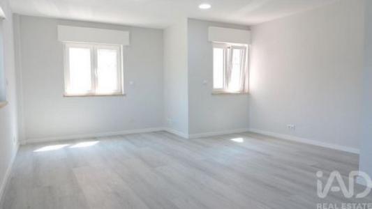Acheter Appartement 74 m2 Seixal