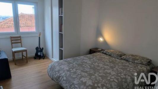 Louer Appartement 77 m2 Amadora
