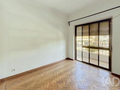 Acheter Appartement 63 m2 Almada