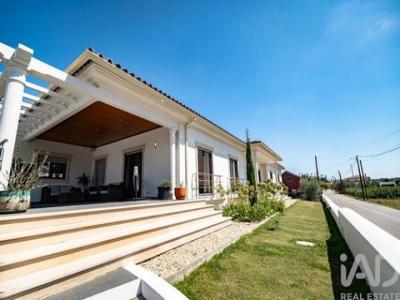Acheter Maison 294 m2 Leiria