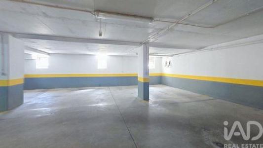 Louer Appartement 87 m2 Amadora