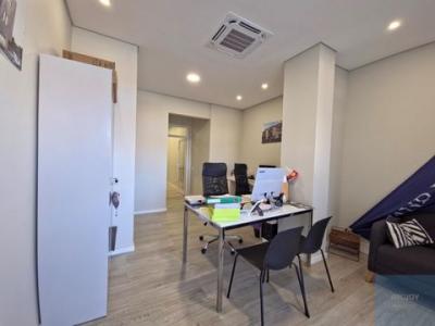 Louer Local commercial 35 m2 Aboboda
