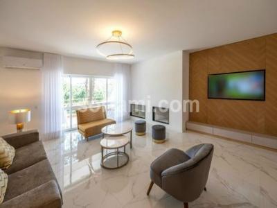 Louer Appartement 130 m2 Loule